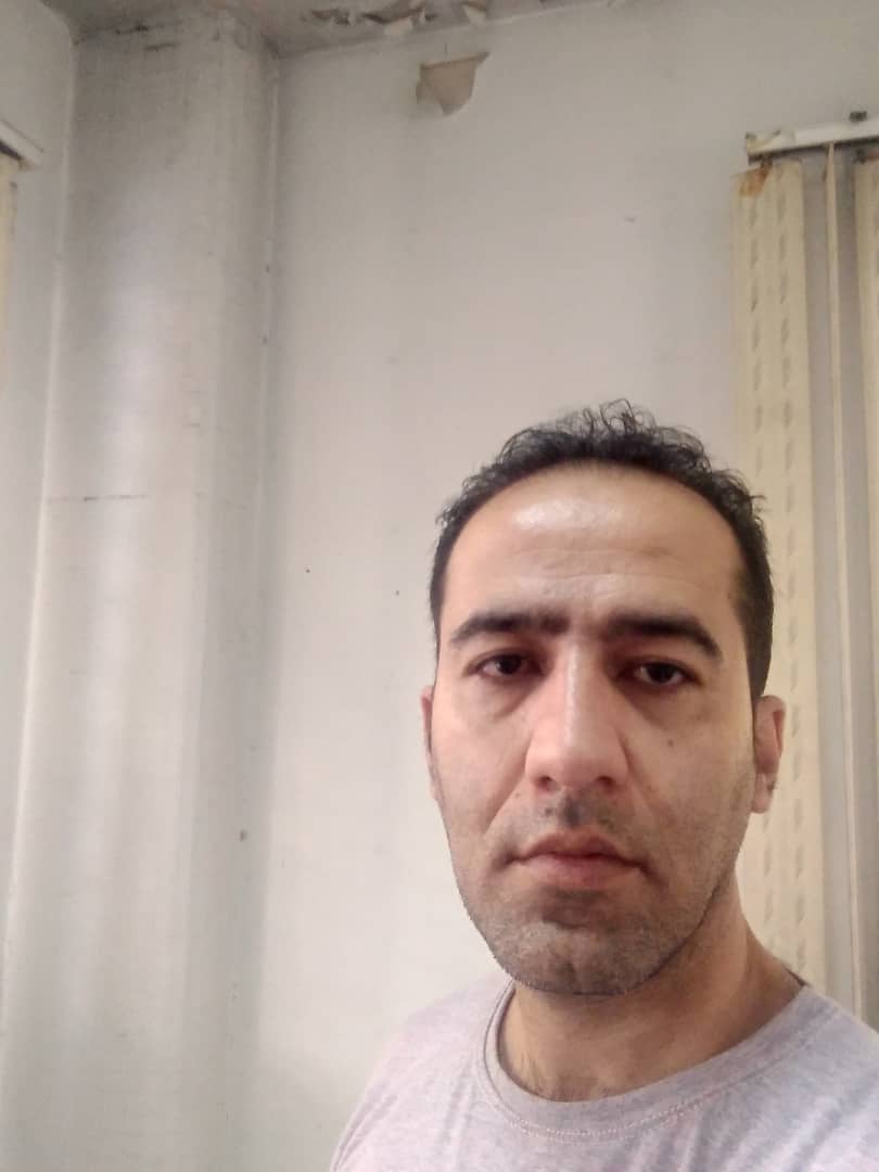 سعید اسدزاده تعمیرکار تلویزیون در استاده