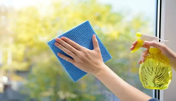 شیشه پاک کن لیمویی