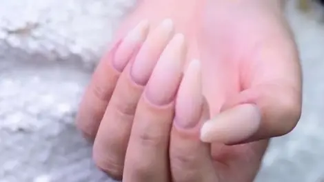 فرق کاشت ناخن با لمینت و ژلیش
